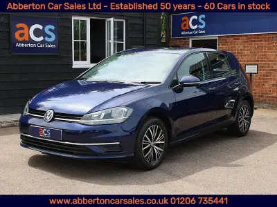 Used VW Golf VII SE 125 HP (91 kW) 2017 Blue Hatchback