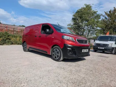 Used Peugeot Expert S 2017 Red Van