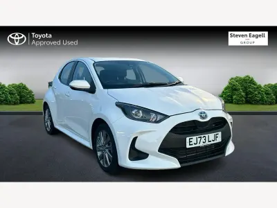 Used Toyota Yaris Hybrid 2023 White Hatchback