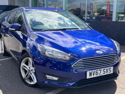 Used Ford Focus Zetec 120 HP (88 kW) 2017 Blue Hatchback