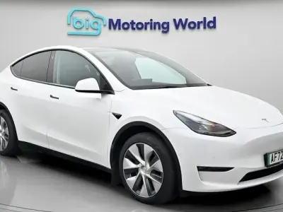 Used Tesla Model Y Long Range AWD 378 kW (514 HP) 2022 White SUV