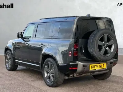 Usado Land Rover Defender HSE Dynamic 350 HP (257 kW) 2025 Cinzento SUV