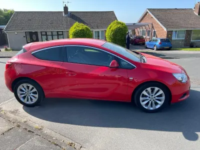 Used Vauxhall Astra GTC SRi 2013 Red Hatchback