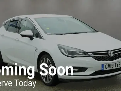 Used Vauxhall Astra 150 HP (110 kW) 2019 White Hatchback