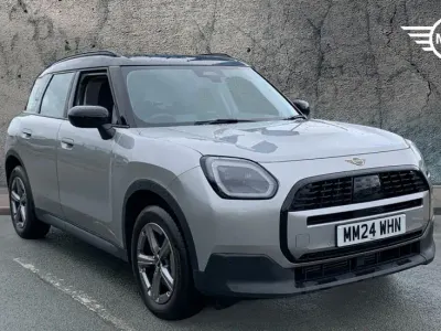 Używany Mini Countryman 168 KM (123 kW) 2024 Srebrny SUV