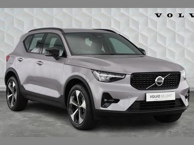 New Volvo XC40 Plus 161 HP (118 kW) 2026 Silver SUV