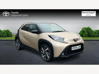 Used Toyota Aygo X 72 HP (52 kW) 2024 Beige SUV
