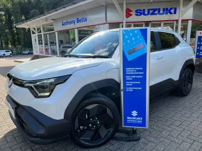 Used Suzuki Vitara 127 kW (174 HP) 2025 White Hatchback