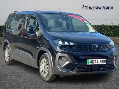 Gebraucht Peugeot e-Rifter Allure 100 kW (136 PS) 2024 Schwarz Van / Kleinbus