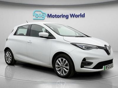 Used Renault Zoe Iconic 80 kW (109 HP) 2021 White Hatchback