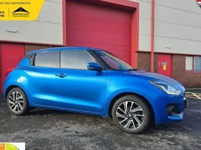 Używany Suzuki Swift SZ5 83 KM (61 kW) 2022 Niebieski Hatchback