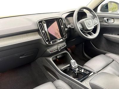 Used Volvo XC40 Ultimate 190 HP (139 kW) 2022 White SUV