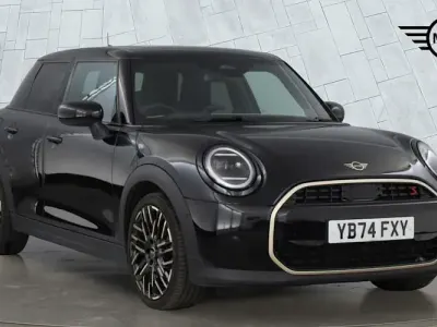 Used Mini Cooper Exclusive 204 HP (150 kW) 2024 Midnight black ii Hatchback