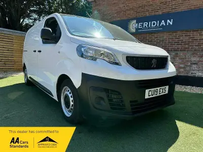 Used Peugeot Expert 2019 White Van