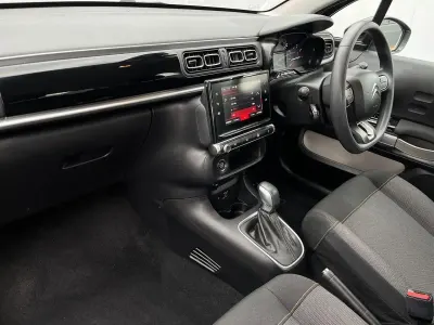 Używany Citroën C3 PureTech 110 KM (80 kW) 2022 Szary Hatchback