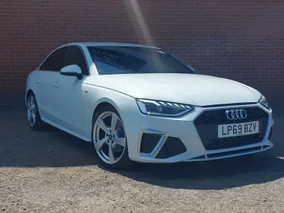 Used Audi A4 S-Line 150 HP (110 kW) 2019 White Sedan