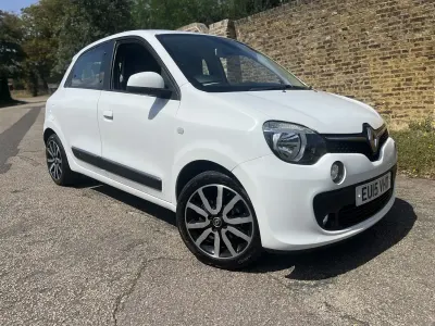 Used Renault Twingo Dynamique 70 HP (51 kW) 2015 White Hatchback