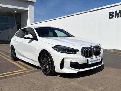 Usado BMW 118 M Sport 134 CV (98 kW) 2023 Blanco Utilitario