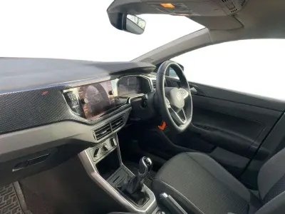 Begagnad VW Polo Life 95 HK (69 kW) 2022 Grå Halvkombi