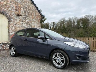 Used Ford Fiesta Zetec 75 HP (55 kW) 2013 Grey Hatchback
