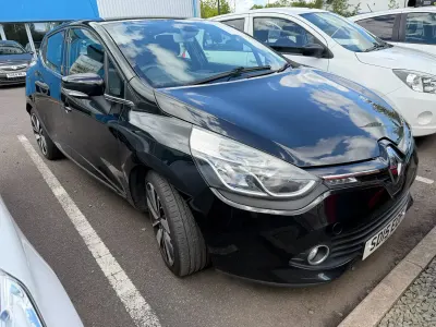 Usado Renault Clio IV Dynamique 90 HP (66 kW) 2015 Preto Citadino
