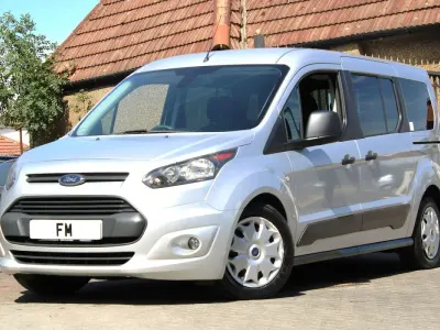 Used Ford Grand Tourneo Connect Zetec 120 HP (88 kW) 2018 Silver MPV