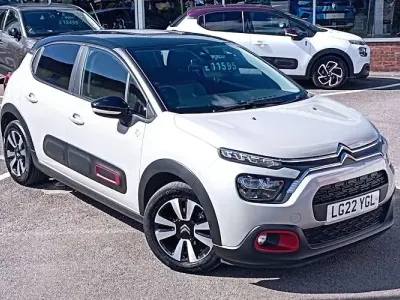 Used Citroën C3 PureTech 83 HP (61 kW) 2022 Beige Hatchback
