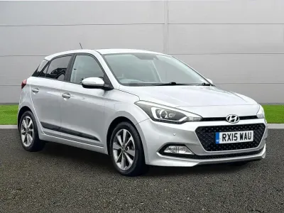 Used Hyundai i20 Premium 101 HP (74 kW) 2015 Silver Hatchback