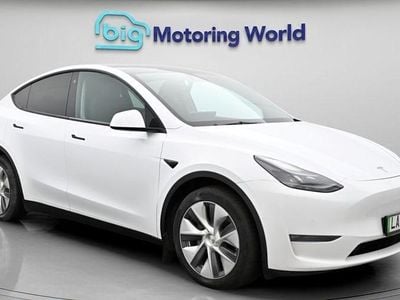 Begagnad Tesla Model Y Long Range AWD 286 kW (389 HK) 2025 SUV