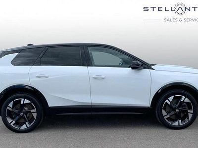 Used Vauxhall Grandland Ultimate 154 kW (210 HP) 2025 White SUV