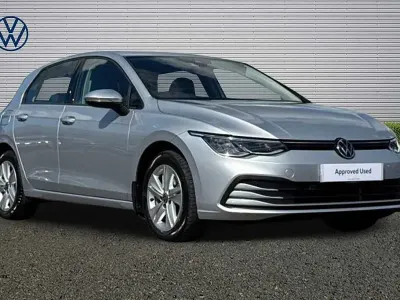 Used VW Golf VII Life 150 HP (110 kW) 2021 Silver Hatchback