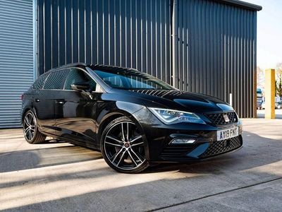 Used Seat Leon 4Drive 300 HP (220 kW) 2019 Black Estate