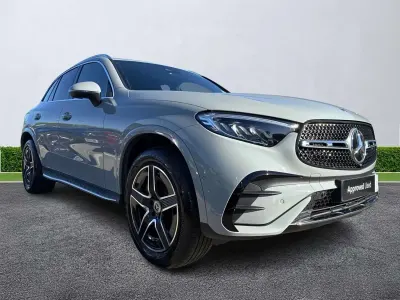 Begagnad Mercedes GLC300e AMG line 2025 Grå Kombi