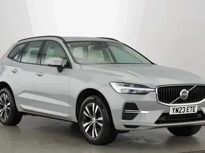 Used Volvo XC60 Core 250 HP (183 kW) 2023 SUV