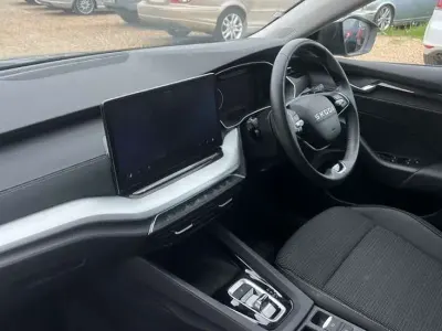 Gebraucht Skoda Octavia SE Technology 150 PS (110 kW) 2025 Grau Kombi