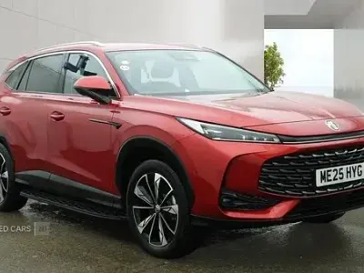 Used MG HS SE 299 HP (219 kW) 2025 Red SUV