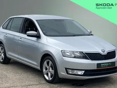 Begagnad Skoda Rapid SE 90 HK (66 kW) 2016 Silver Halvkombi