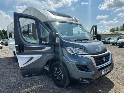 Used Fiat Ducato 140 HP (102 kW) 2022 Grey/white Van