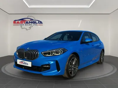 Begagnad BMW 116 M Sport 2022 Blå Halvkombi