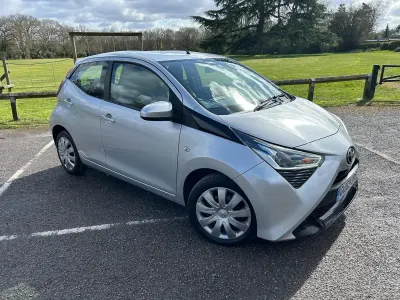 Used Toyota Aygo X-play 72 HP (52 kW) 2019 Silver Hatchback