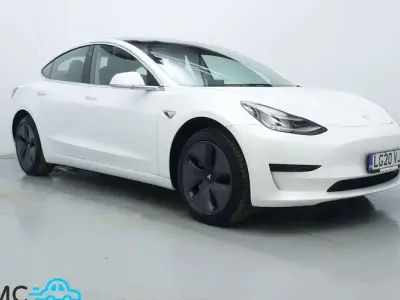 Used Tesla Model 3 Standard Range 239 kW (325 HP) 2020 White Sedan