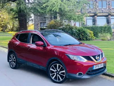 Used Nissan Qashqai Tekna 110 HP (80 kW) 2016 Red SUV