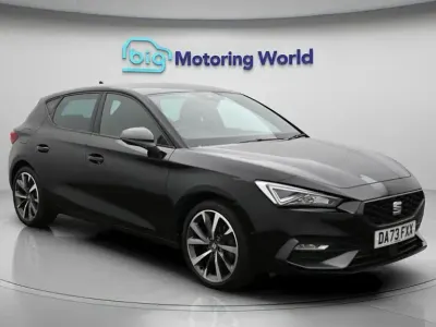 Used Seat Leon FR Sport 110 HP (80 kW) 2023 Black Hatchback