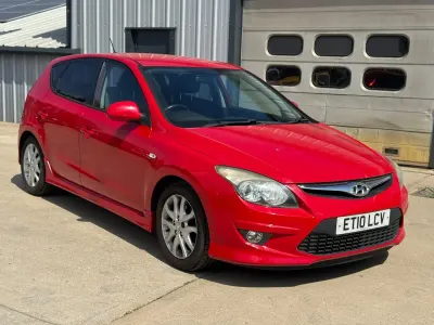 Used Hyundai i30 Edition 108 HP (79 kW) 2010 Red Hatchback