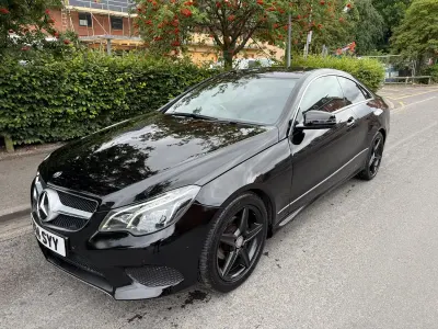 Usado Mercedes E220 SE 170 CV (125 kW) 2014 Negro Coupe