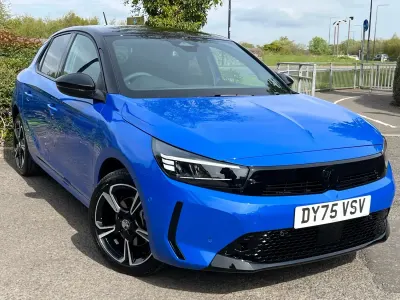 Nuevo Vauxhall Corsa 100 CV (73 kW) 2025 Azul Utilitario
