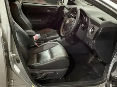 Used Toyota Auris Hybrid