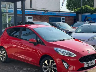 Used Ford Fiesta Trend 85 HP (62 kW) 2019 Red Hatchback