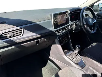 Begagnad VW T-Roc Style 110 HK (80 kW) 2023 Grå SUV