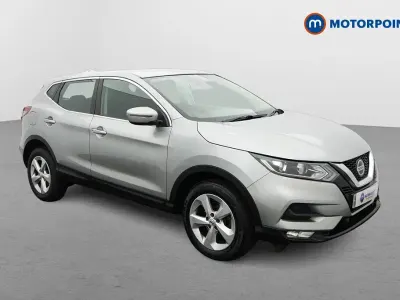 Used Nissan Qashqai Acenta Premium 140 HP (102 kW) 2019 Silver SUV